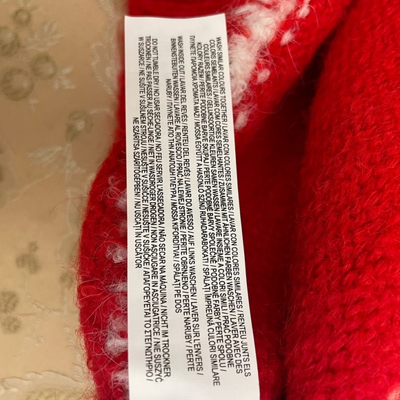 Primark Red Apres Ski Sweater - Oversized- Women’s size L - NWT - Picture 12 of 13